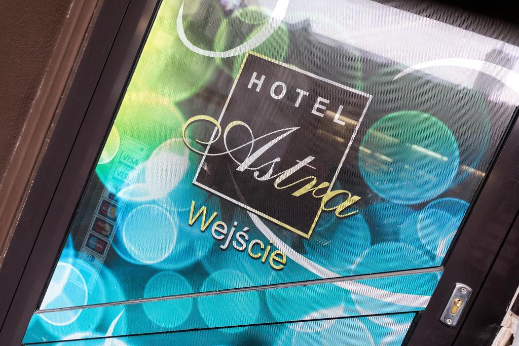 Hotel Astra บาร์โตซิเซ ภายนอก รูปภาพ